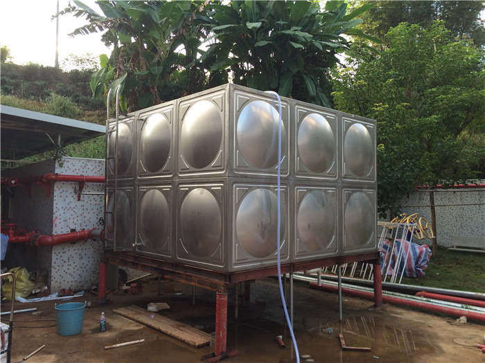 為什么不銹鋼水箱價格高？