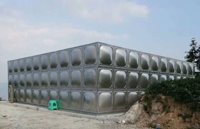 為什么你的不銹鋼水箱長(zhǎng)了青苔？其實(shí)都是因?yàn)樗?></a></dt>
<dd>
<h3><a href=